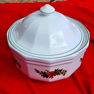 Christmas Heritage Casserole, 2 QT.